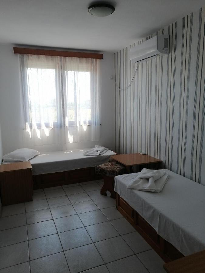 Ianakiev Guest House Черноморець Екстер'єр фото
